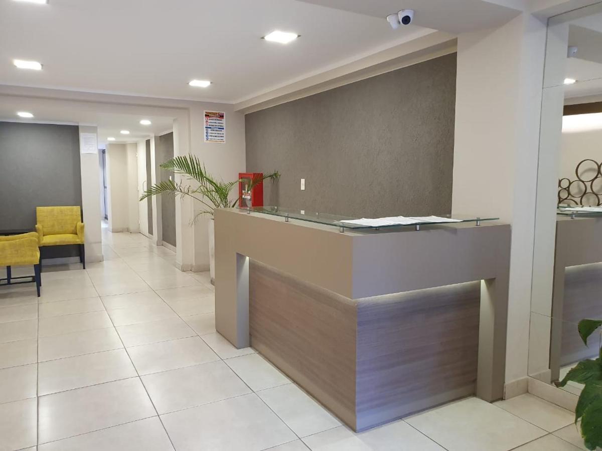 Appartamento Leguizamon Plaza Deluxe Salta Esterno foto